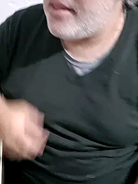 Chat +18 de 12Paradarte ao vivo
