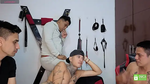 EliteBoysLive Chat XXX live