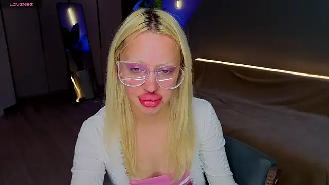 Luna_Beverly Obrolan Langsung XXX