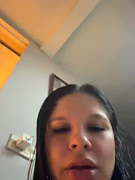 Elara_LuxeのライブXXXチャット