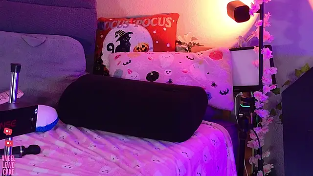 Angel-Lewd-Cake Chat XXX live