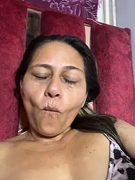 _violeta_99 élő XXX-chatje