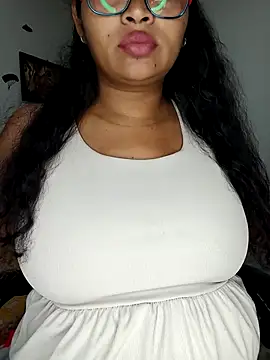 chalohott Adlı Modelin Canlı XXX Sohbeti