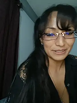Chat XXX en directo de LucyCherry69