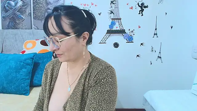 Chatroom XXX en direct de lexy_lunahot