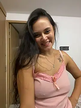 EmmaCurvyy Chat XXX live