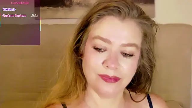 PetersEmily's Live XXX Chat