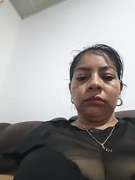 Tamaraxxx_hot élő XXX-chatje