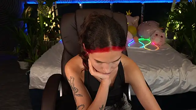 Chat +18 de BabyFlowerr ao vivo