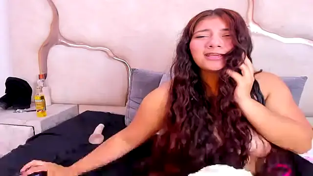 KoralineSS' Live XXX Chat