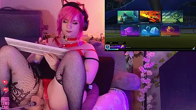 Angel-Lewd-Cake: онлайн-секс-чат
