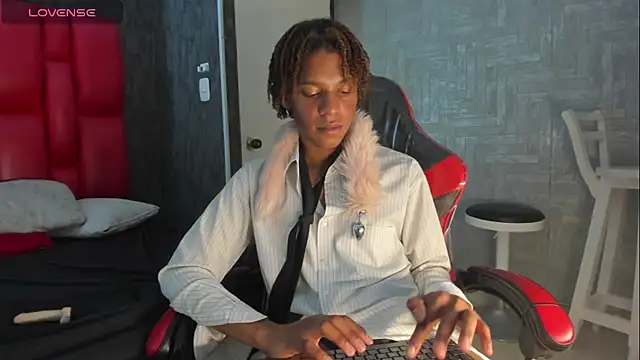 Chatroom XXX en direct de luccas_lowee