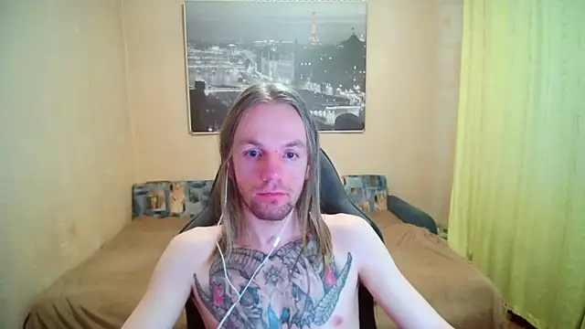 צ'אט XXX בשידור חי של AdamDickens