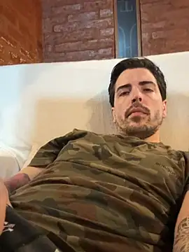 Elcomandantebsas – Naživo XXX chat