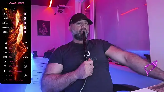HAIR-MAN: απευθείας συνομιλία ΧΧΧ
