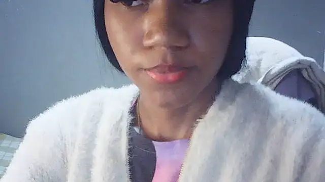 Fariana01's Live XXX Chat