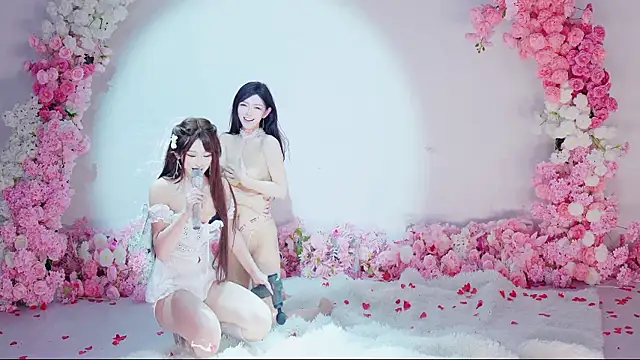 Luckygirls-339 Webcam Show