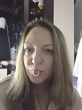 KattyLuuu Chat XXX in diretta