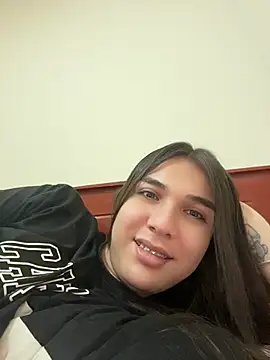 saracaball_ 网络视讯表演
