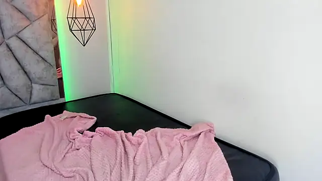 Addyy_02 – Naživo XXX chat