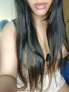 SAVITA-STRIP Live XXX-chat