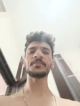 yolgezer073 Adlı Modelin Web Kamerası Şovu