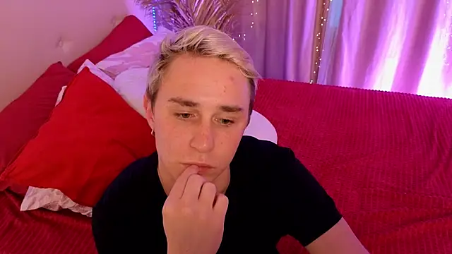 e1v1s' Live XXX Chat