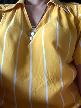แชท XXX สดของ BellaCherishDarling