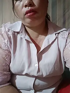 -Yeyi- Live XXX-Chat