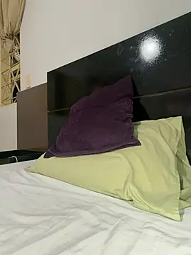 Chat +18 de MeladoDiMel ao vivo