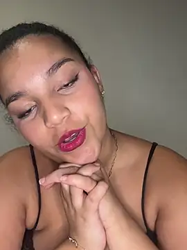 layali_off Adlı Modelin Canlı XXX Sohbeti