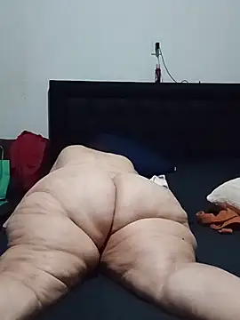 MegaAssMature: απευθείας συνομιλία ΧΧΧ