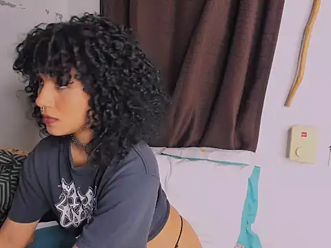 Annrox Adlı Modelin Canlı XXX Sohbeti