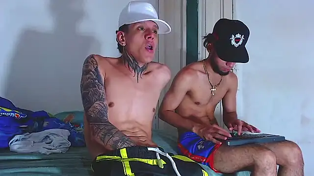 gabriel_reyes21's Live XXX Chat