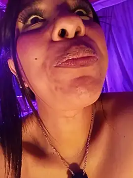 دردشة Ivon_C الجنسية المباشرة