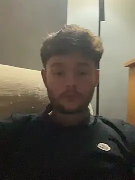 Ronnie153 现场XXX聊天