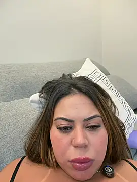 lariic Live XXX-Chat