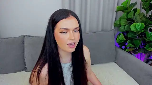 sexyangeloux Adlı Modelin Canlı XXX Sohbeti