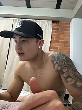 Alexander_ferre Chat XXX live