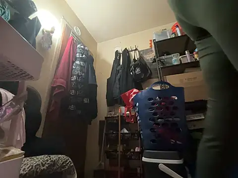 Онлайн чат XXX Snowbunnycake_131