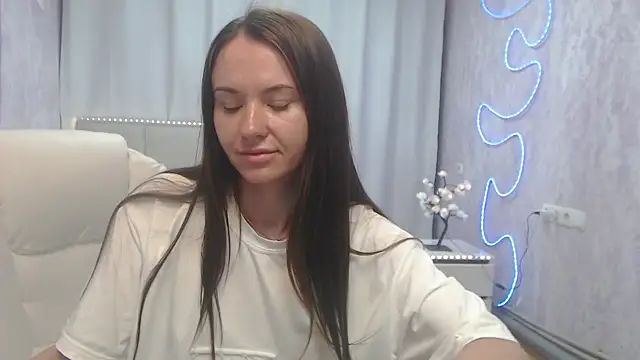 KaraCriegs Chat XXX live