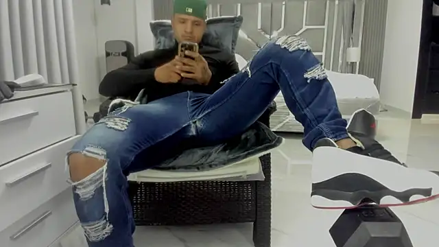 Chat XXX Live master_leather