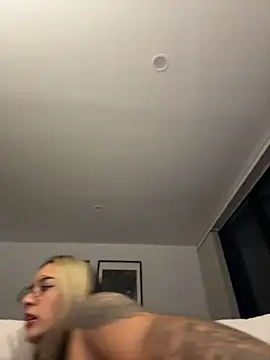 Rae_Lil_White Pertunjukan Webcam