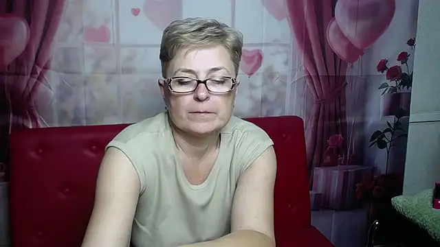 Chatroom XXX en direct de EmiliaGree
