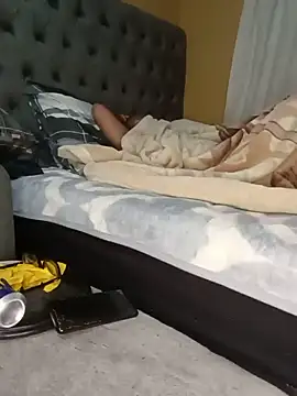 Mmatshi: απευθείας συνομιλία ΧΧΧ