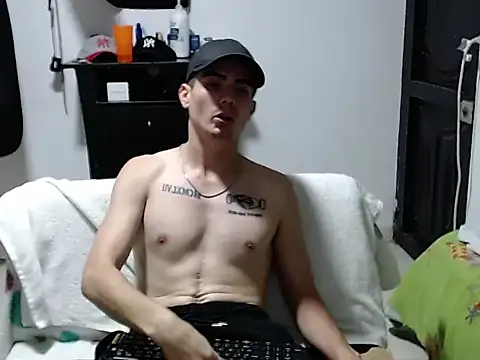 Zac_Efront Live XXX Chat