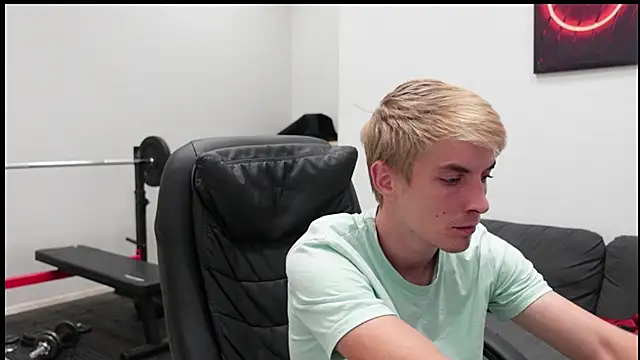 Živý XXX chat Logan_Falk