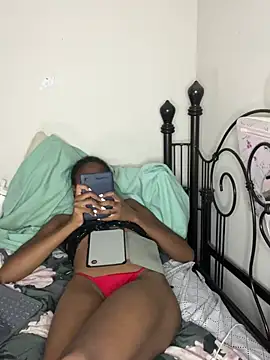 MiriamMoneyAsap Adlı Modelin Canlı XXX Sohbeti