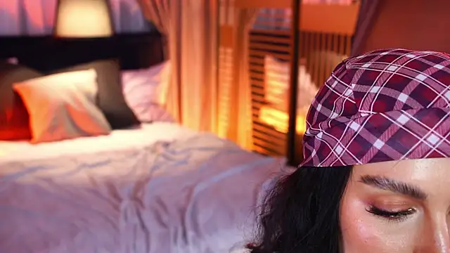 LunaNight Adlı Modelin Canlı XXX Sohbeti