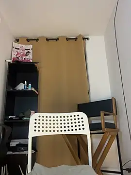 Roronoa__Zoro Chat XXX in diretta